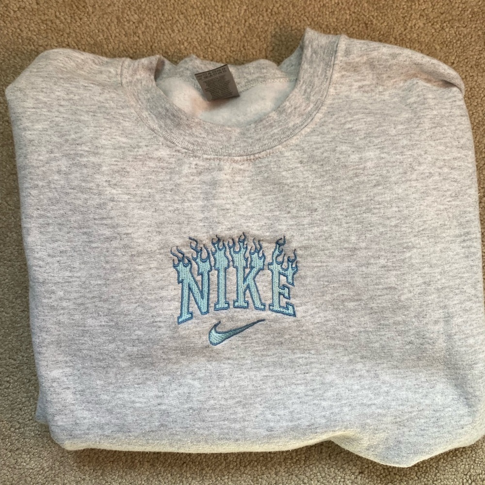 Nike crewneck!